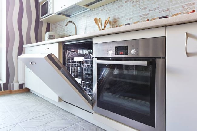 Kitchen with amenities