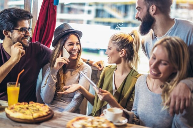 students eating pizza in sf