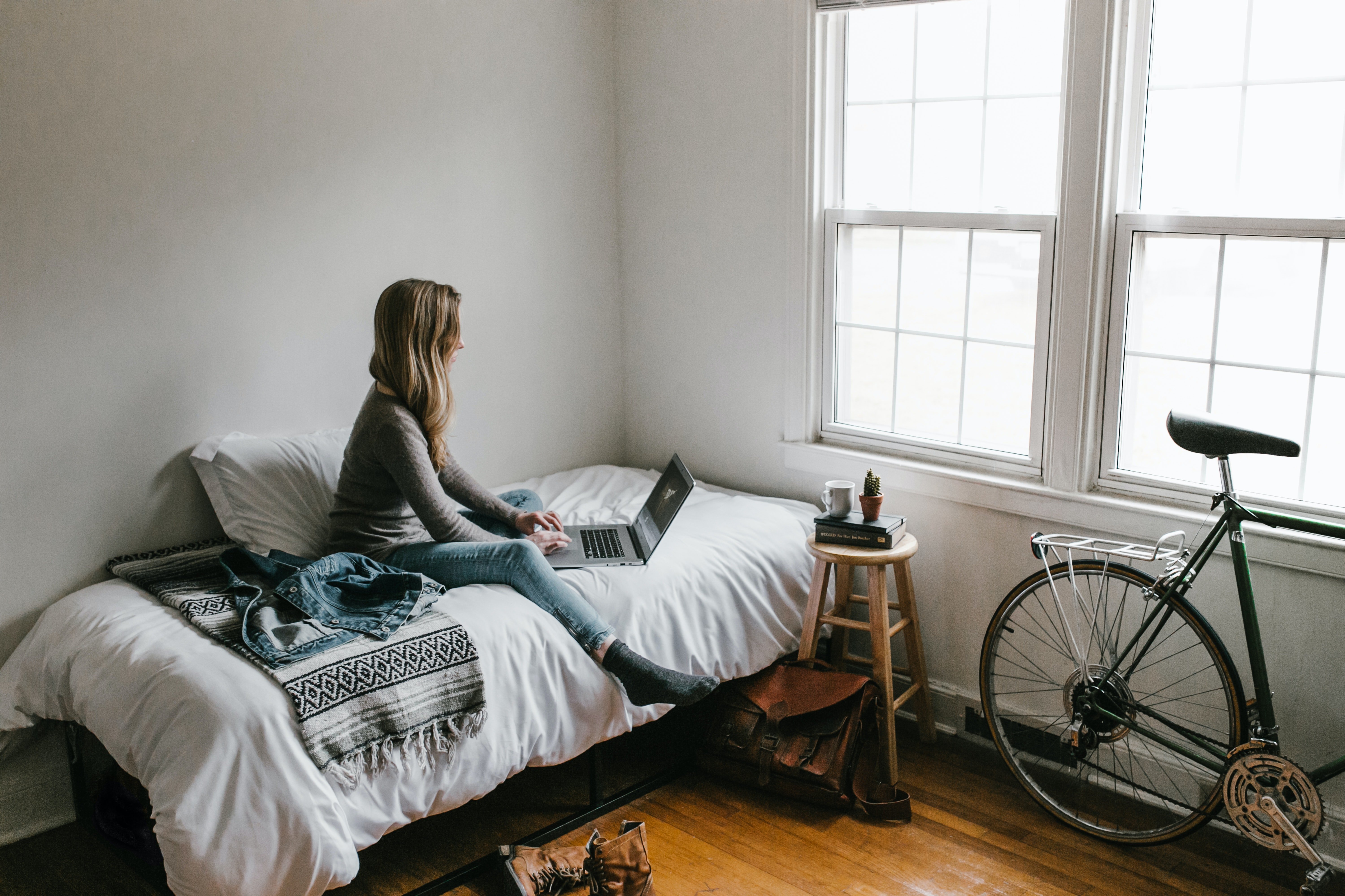 5 Perks of Living in an Apartment VS a College Dorm
